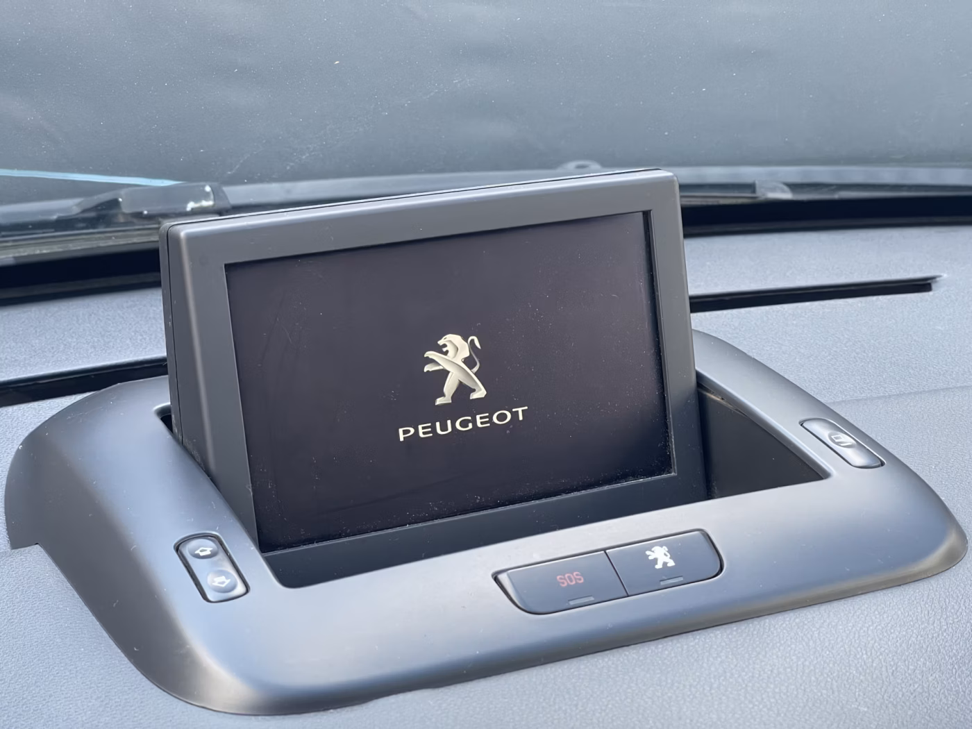 Peugeot 5008 фото 16
