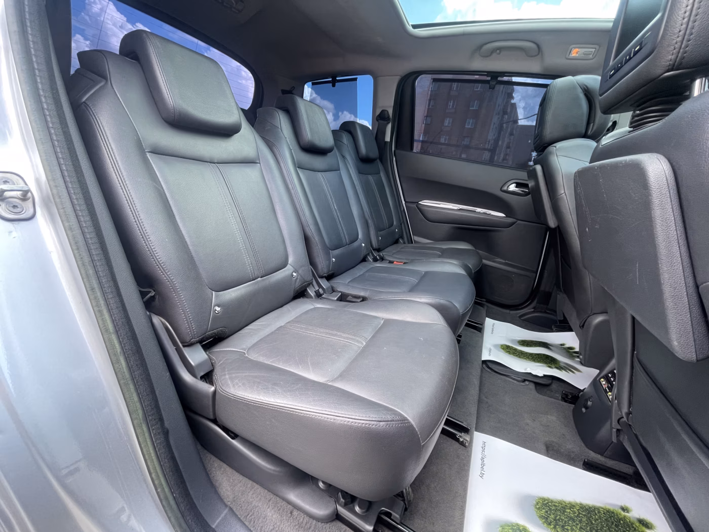 Peugeot 5008 фото 12