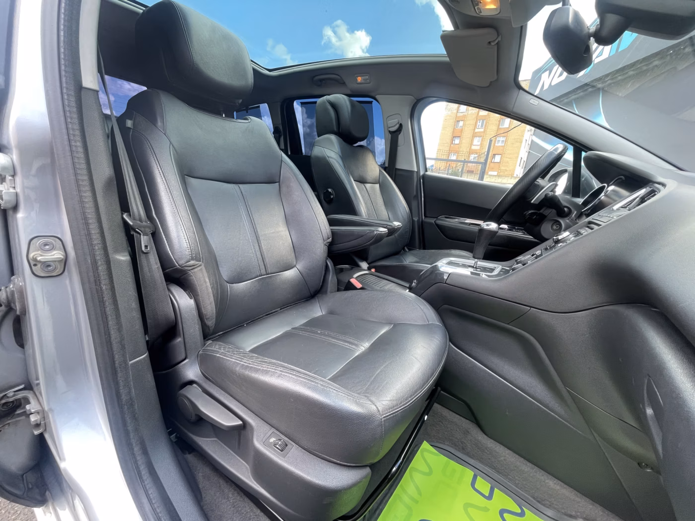 Peugeot 5008 фото 13