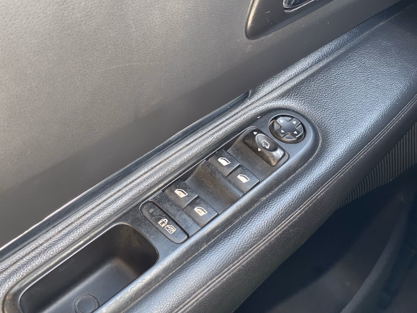 Peugeot 5008 фото 23