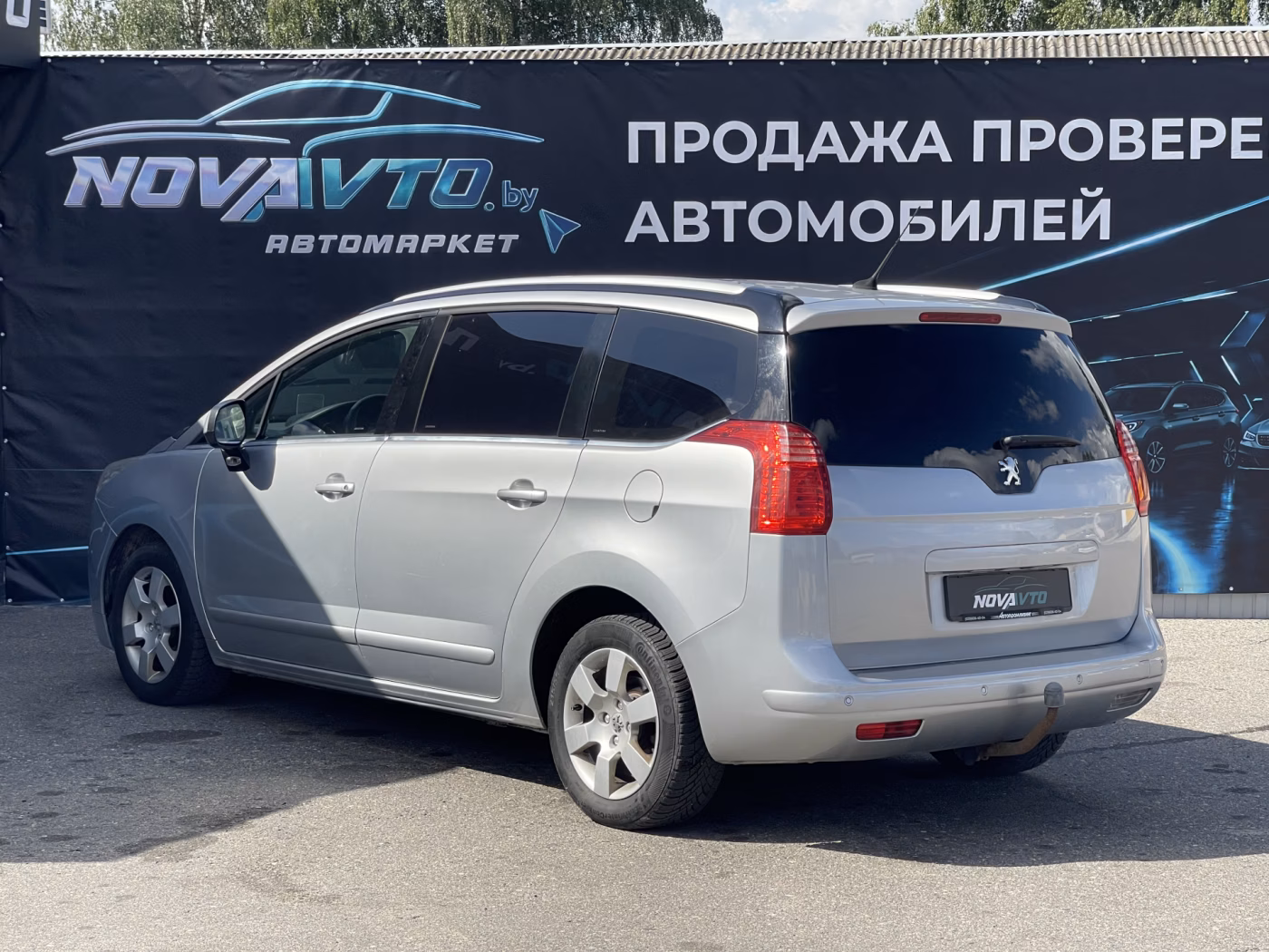Peugeot 5008 фото 7