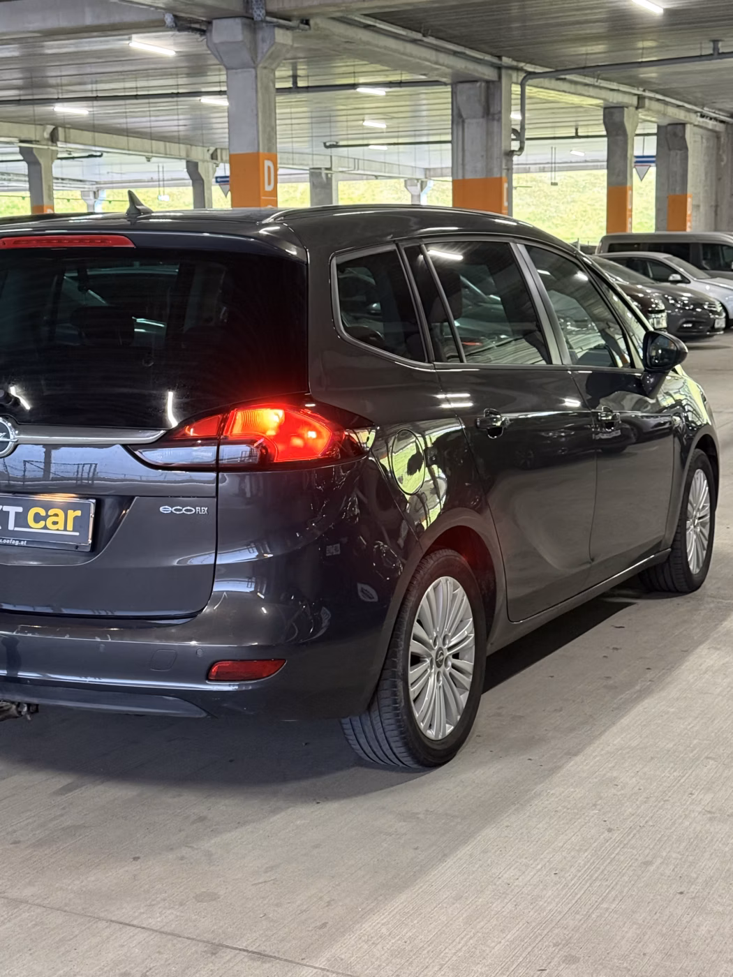 Opel Zafira фото 6