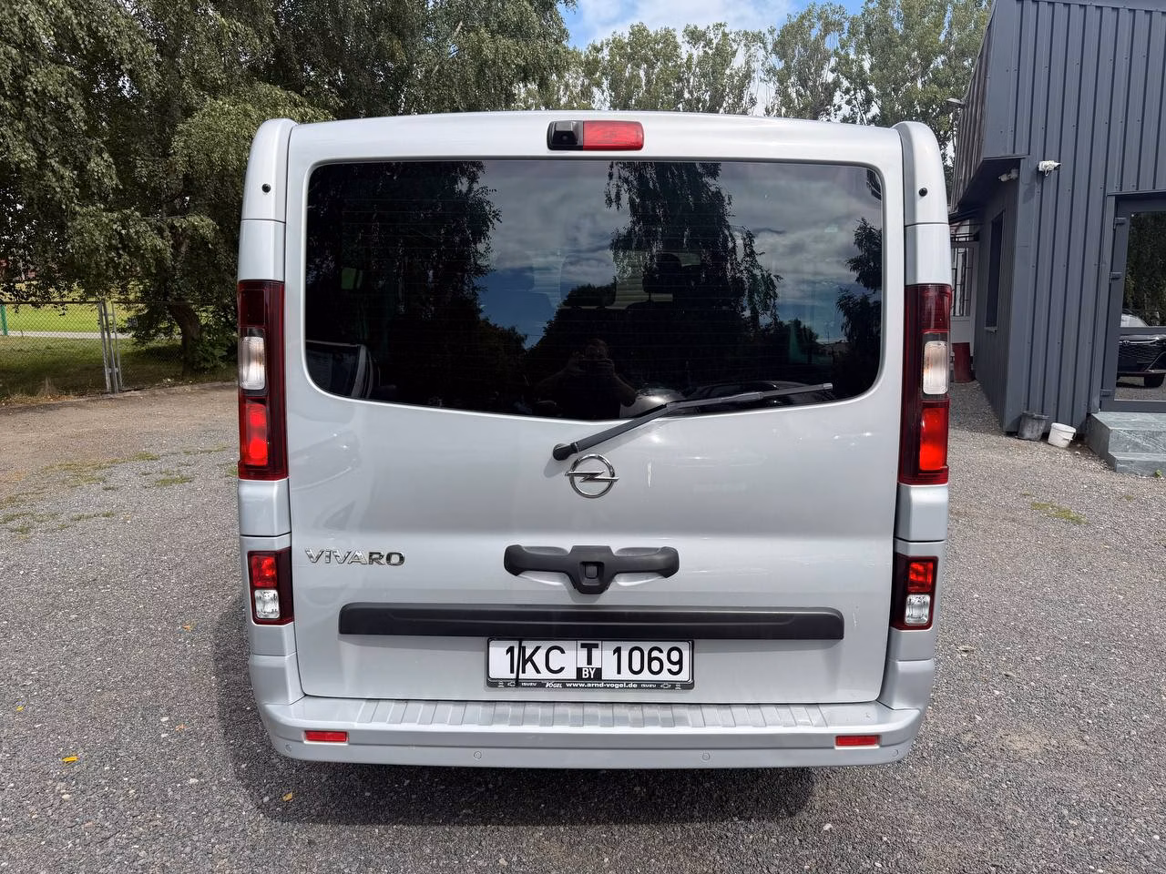 Opel Vivaro фото 6