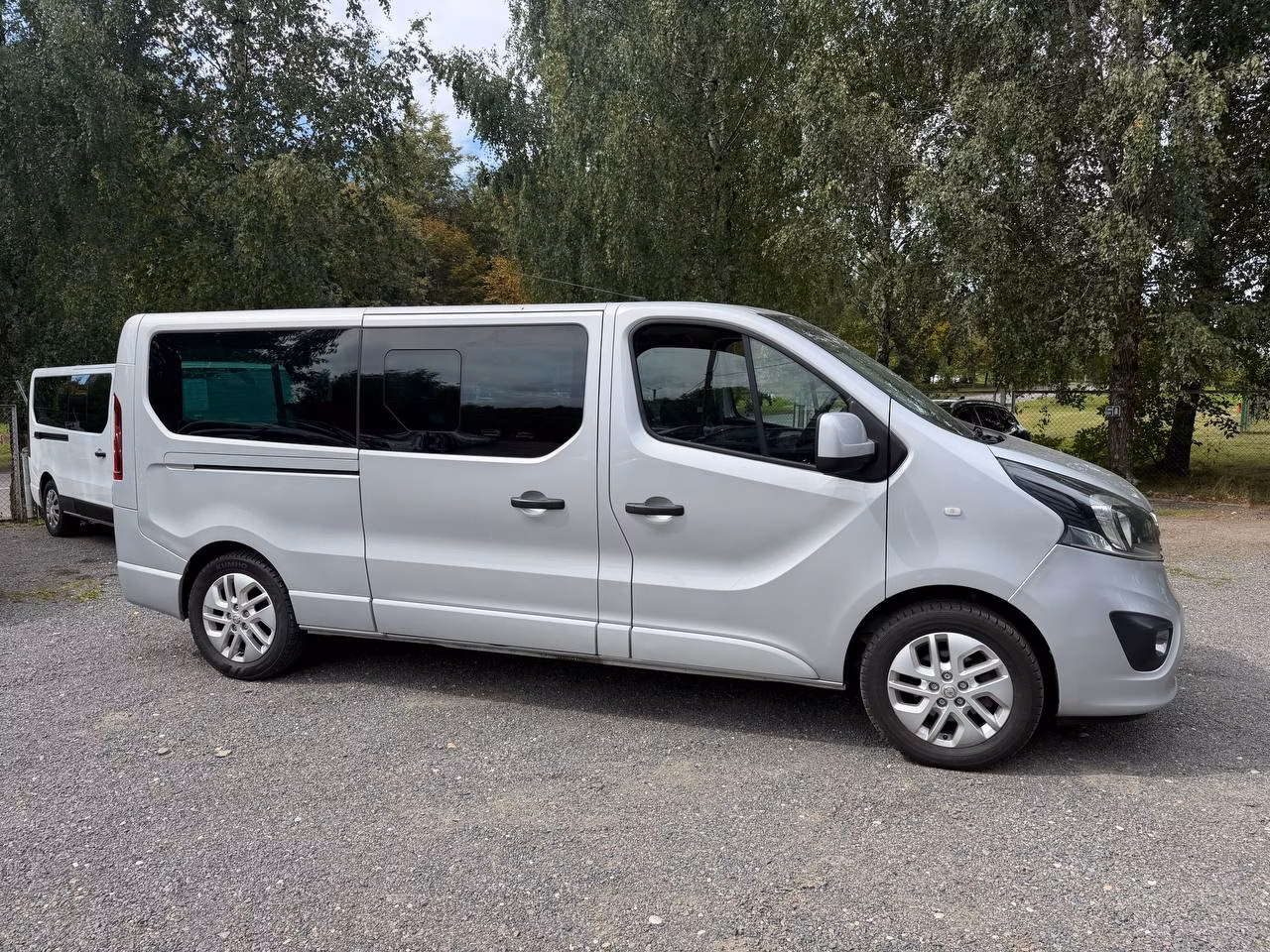 Opel Vivaro фото 5