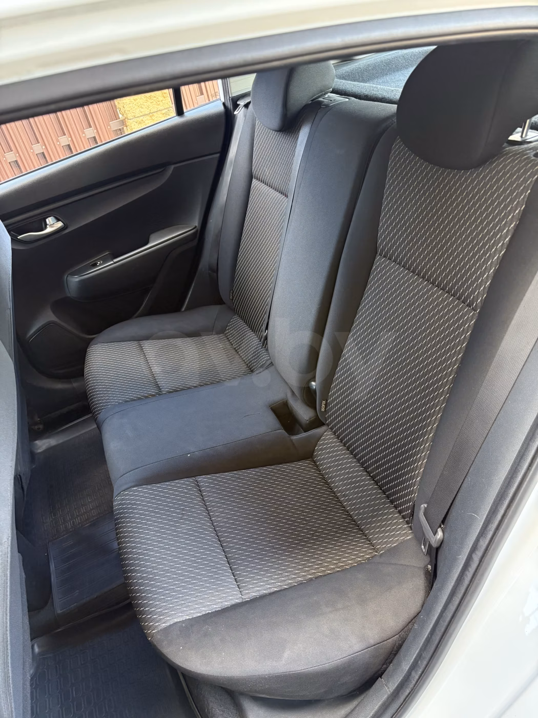 Kia Rio X (X-Line) фото 13