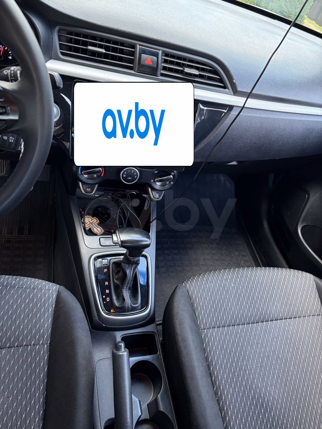 Kia Rio X (X-Line) фото 11