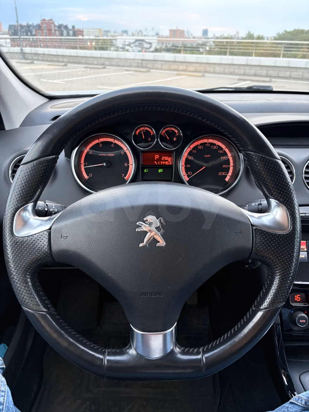 Peugeot 408 фото 17