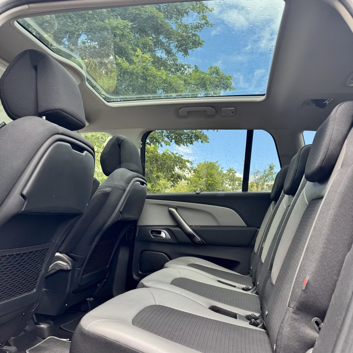 Citroen C4 Grand Spacetourer фото 13