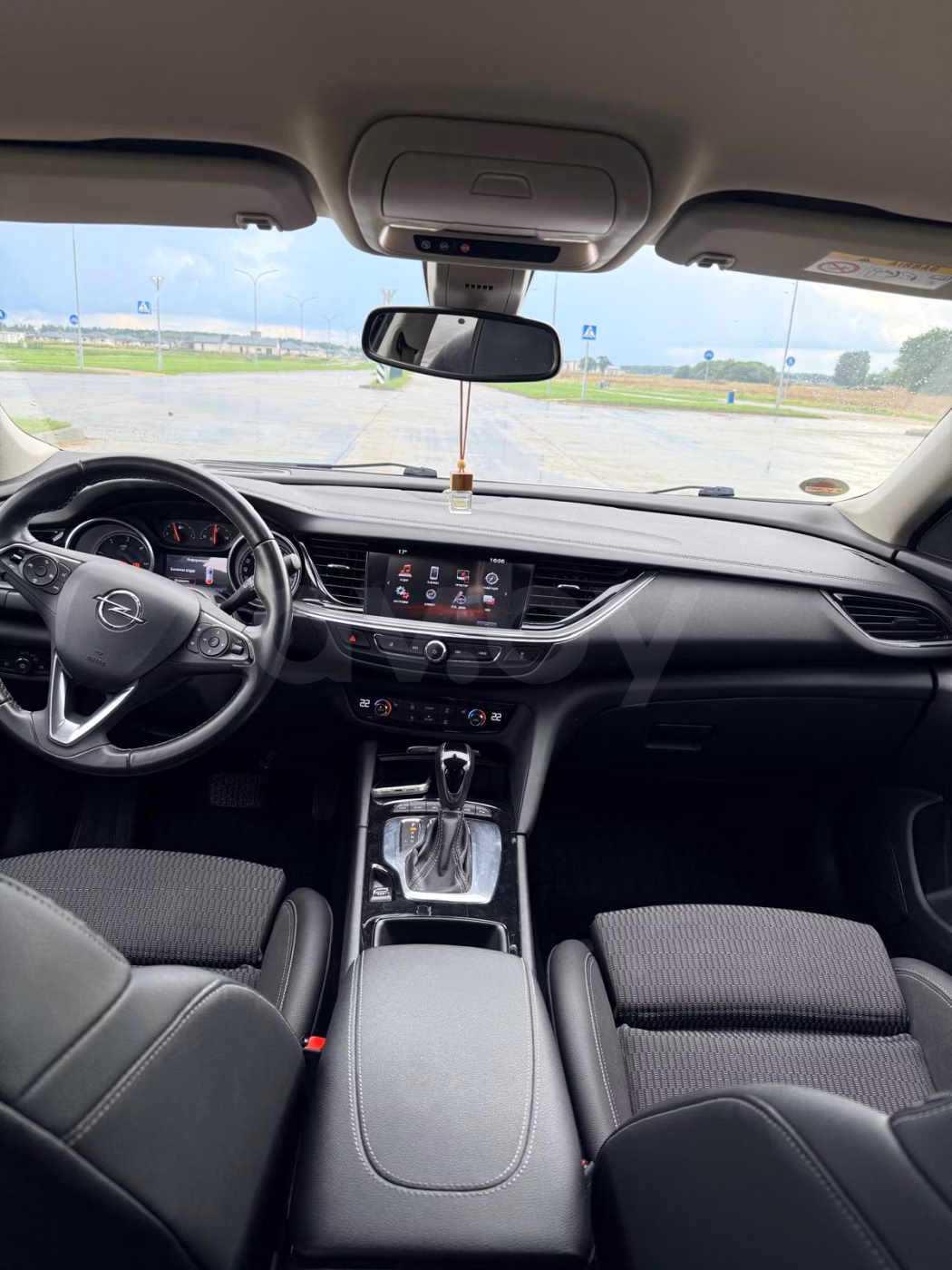 Opel Insignia фото 10