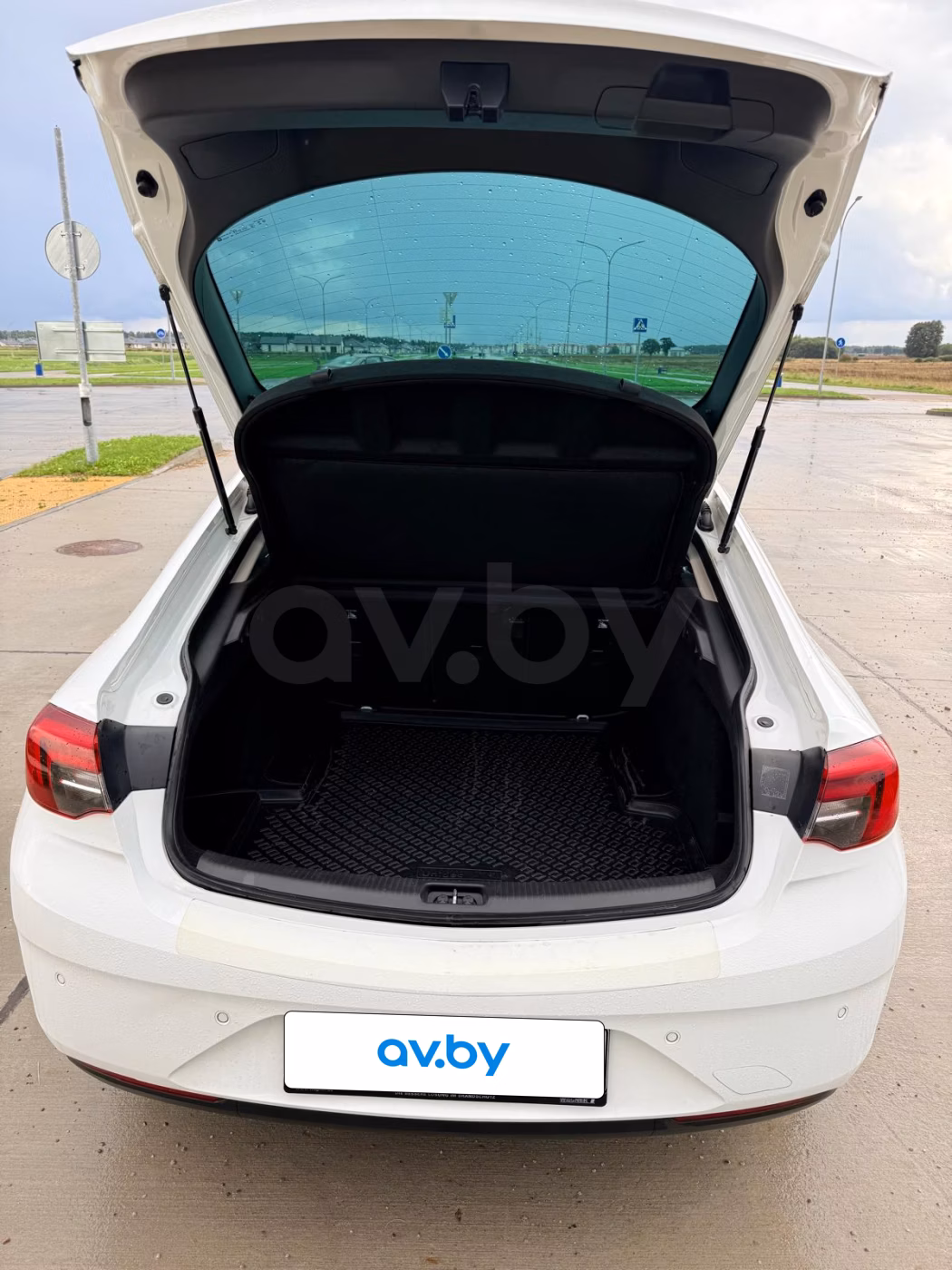 Opel Insignia фото 15