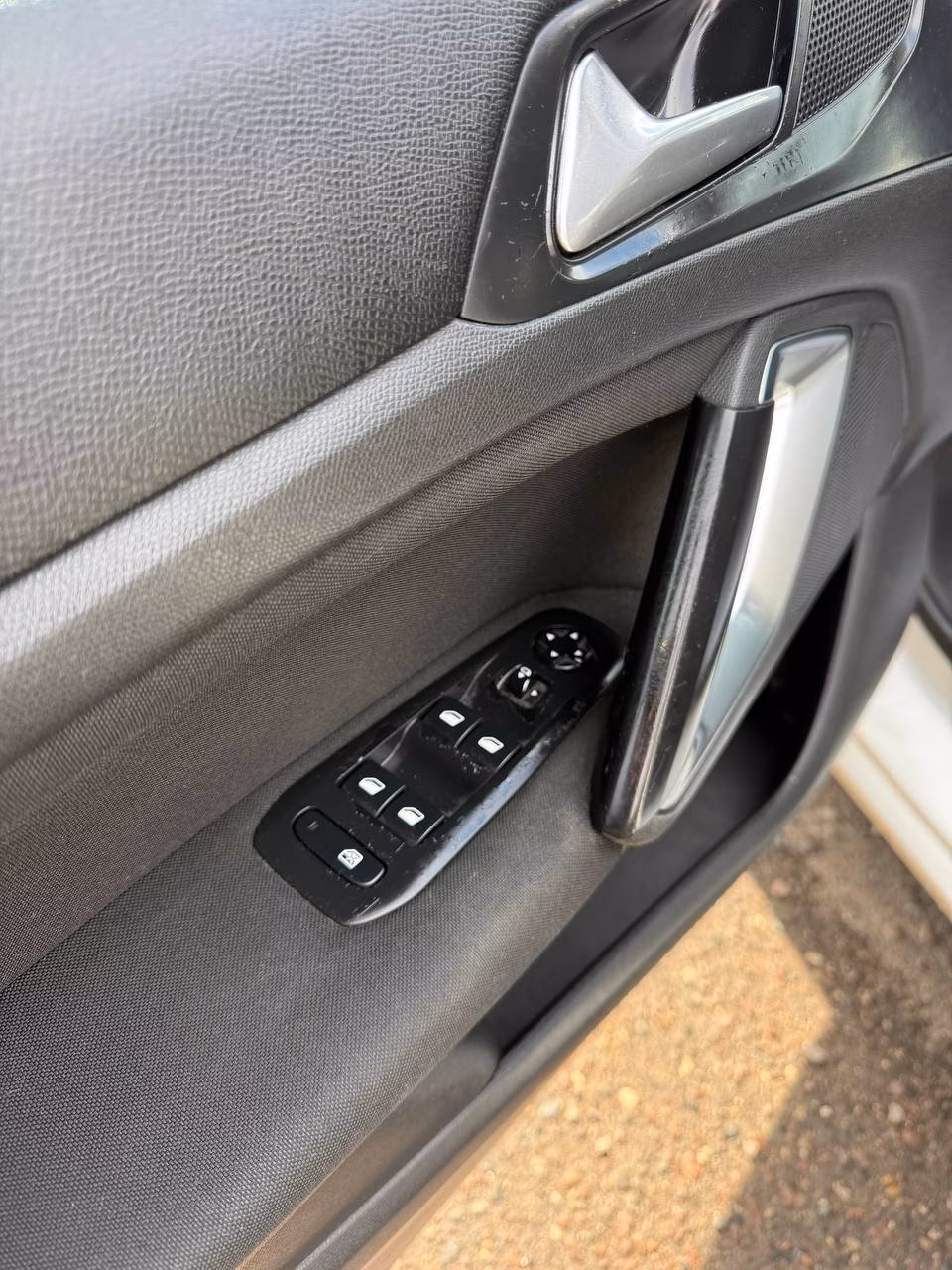 Peugeot 308 фото 9