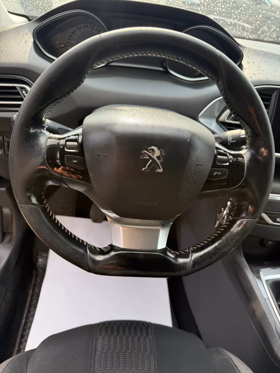 Peugeot 308 фото 10