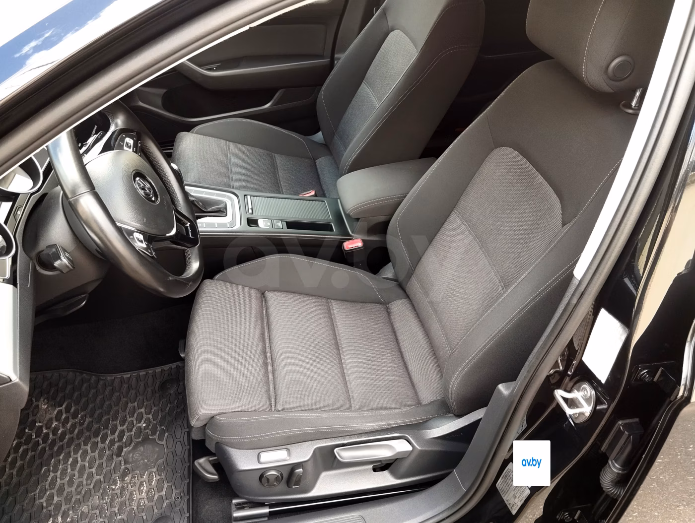 Volkswagen Passat фото 11