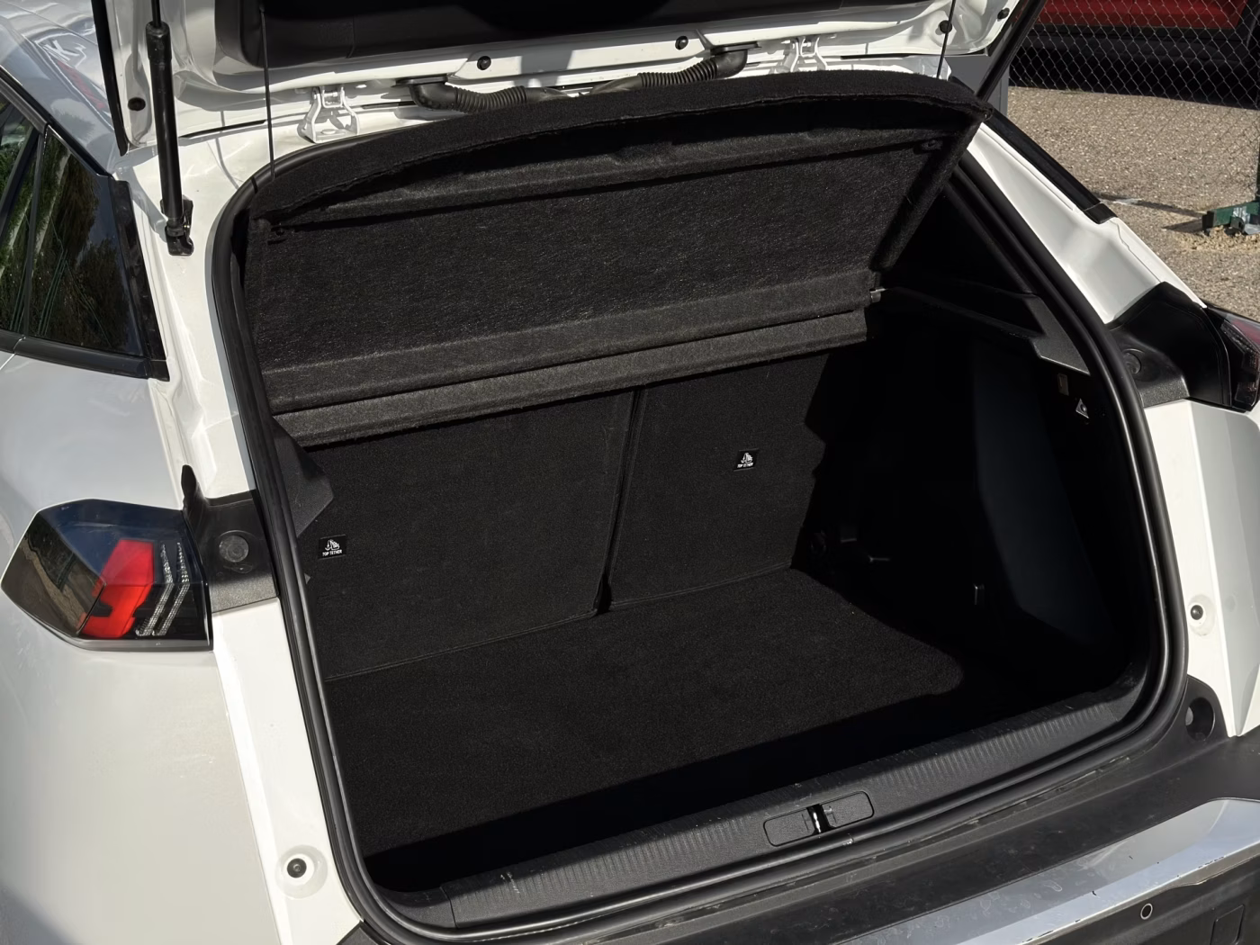 Peugeot 2008 фото 12