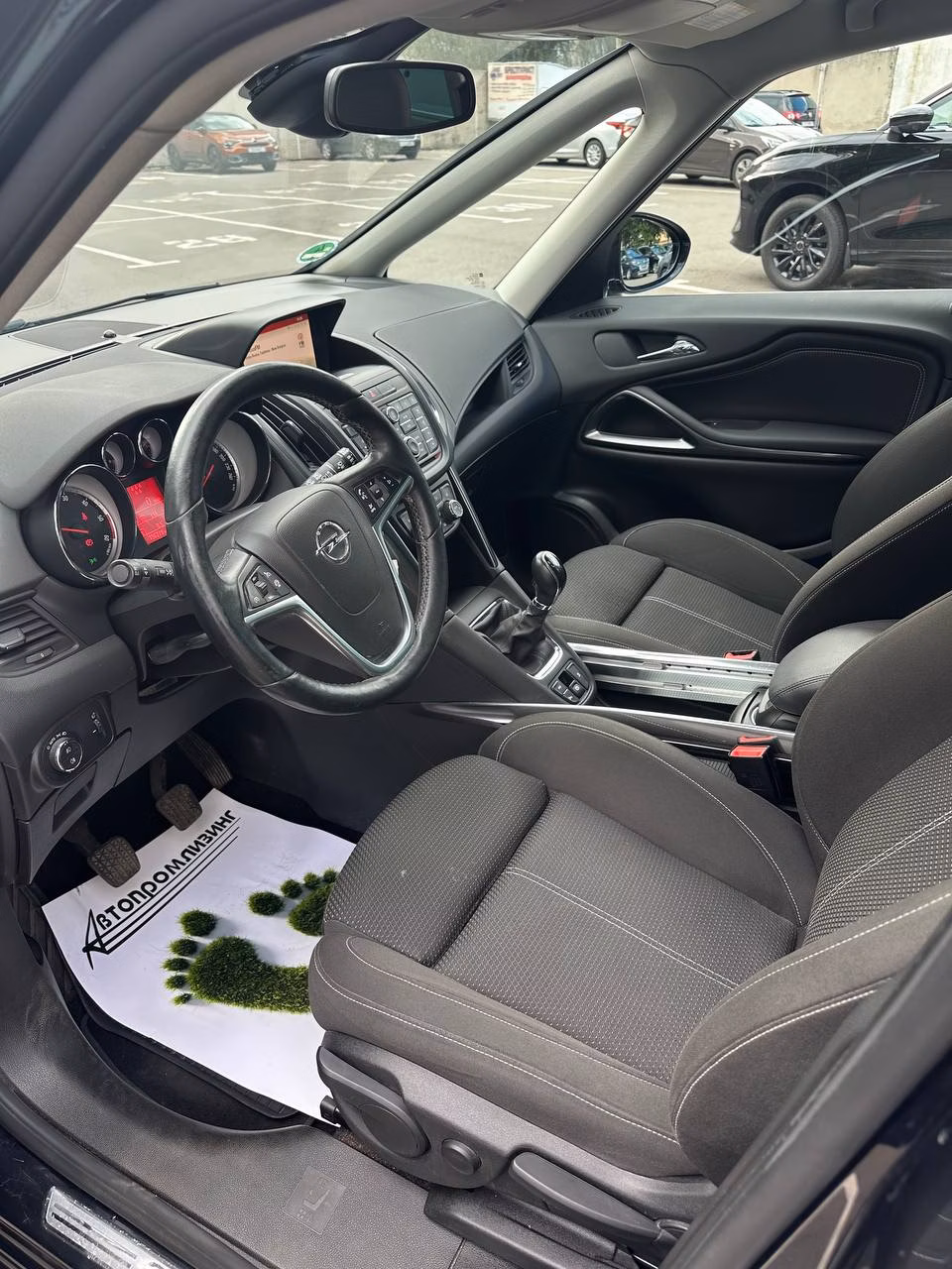 Opel Zafira фото 13