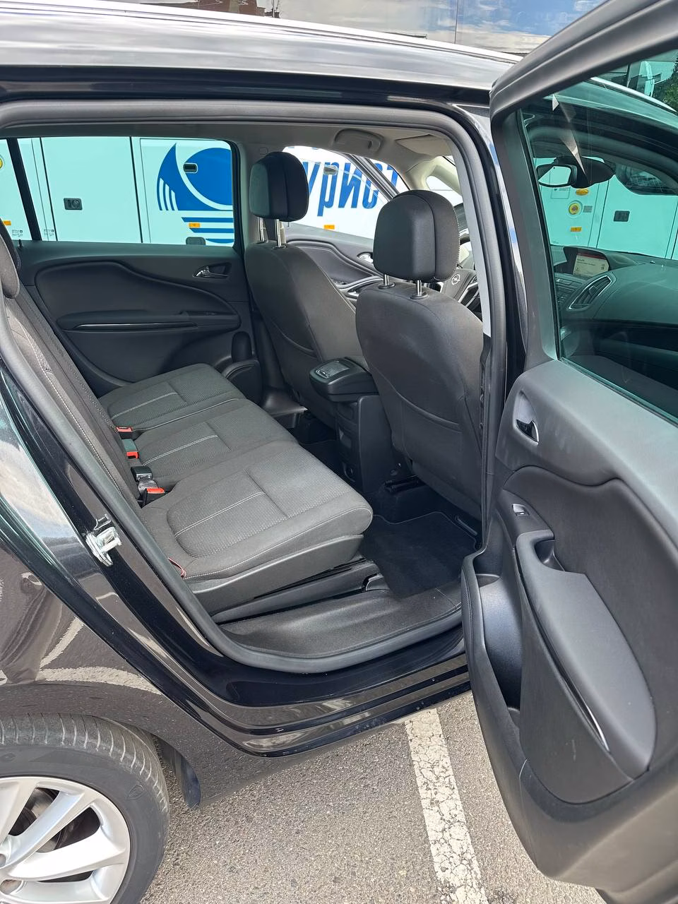 Opel Zafira фото 25