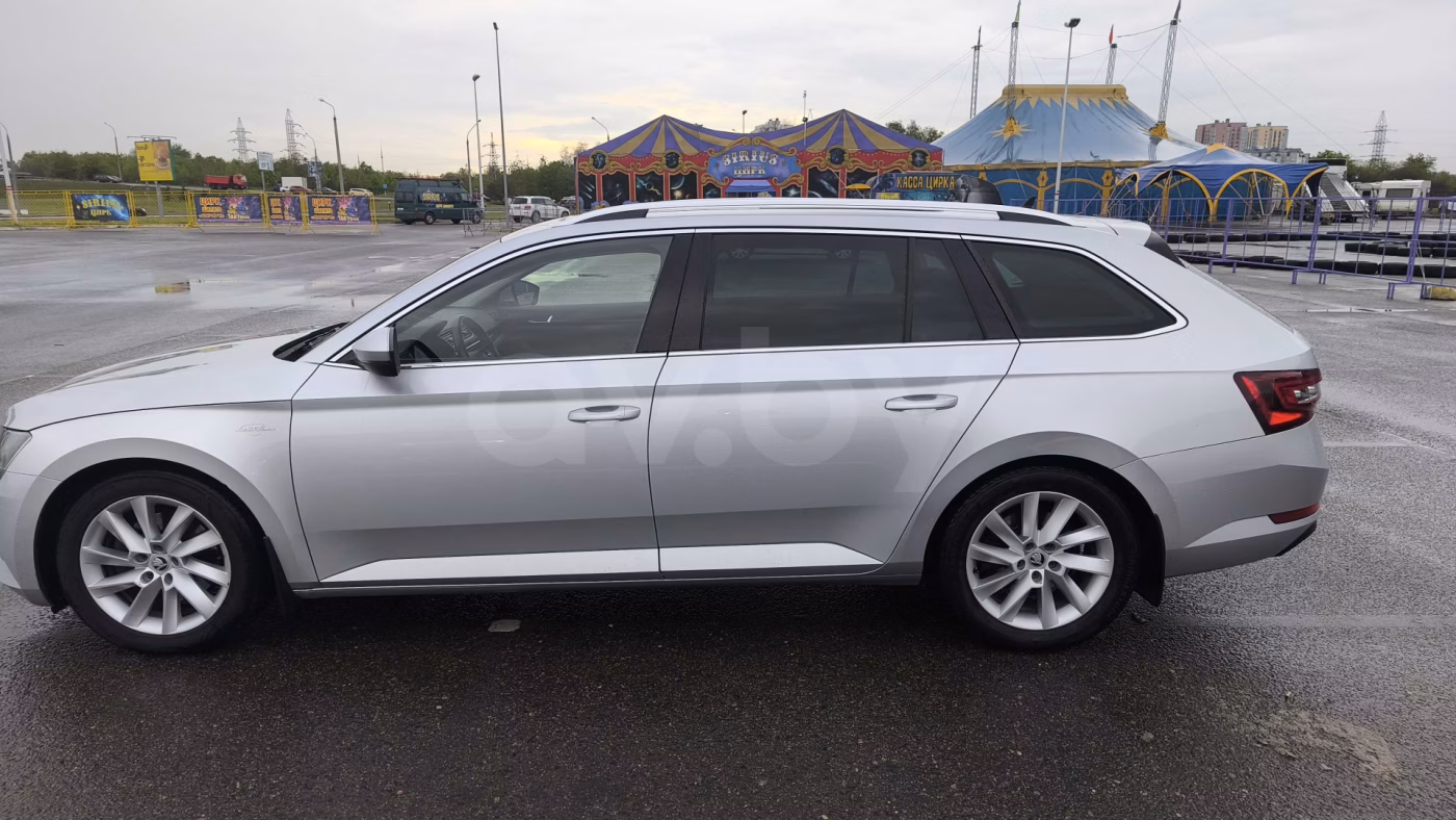 Skoda Superb фото 2