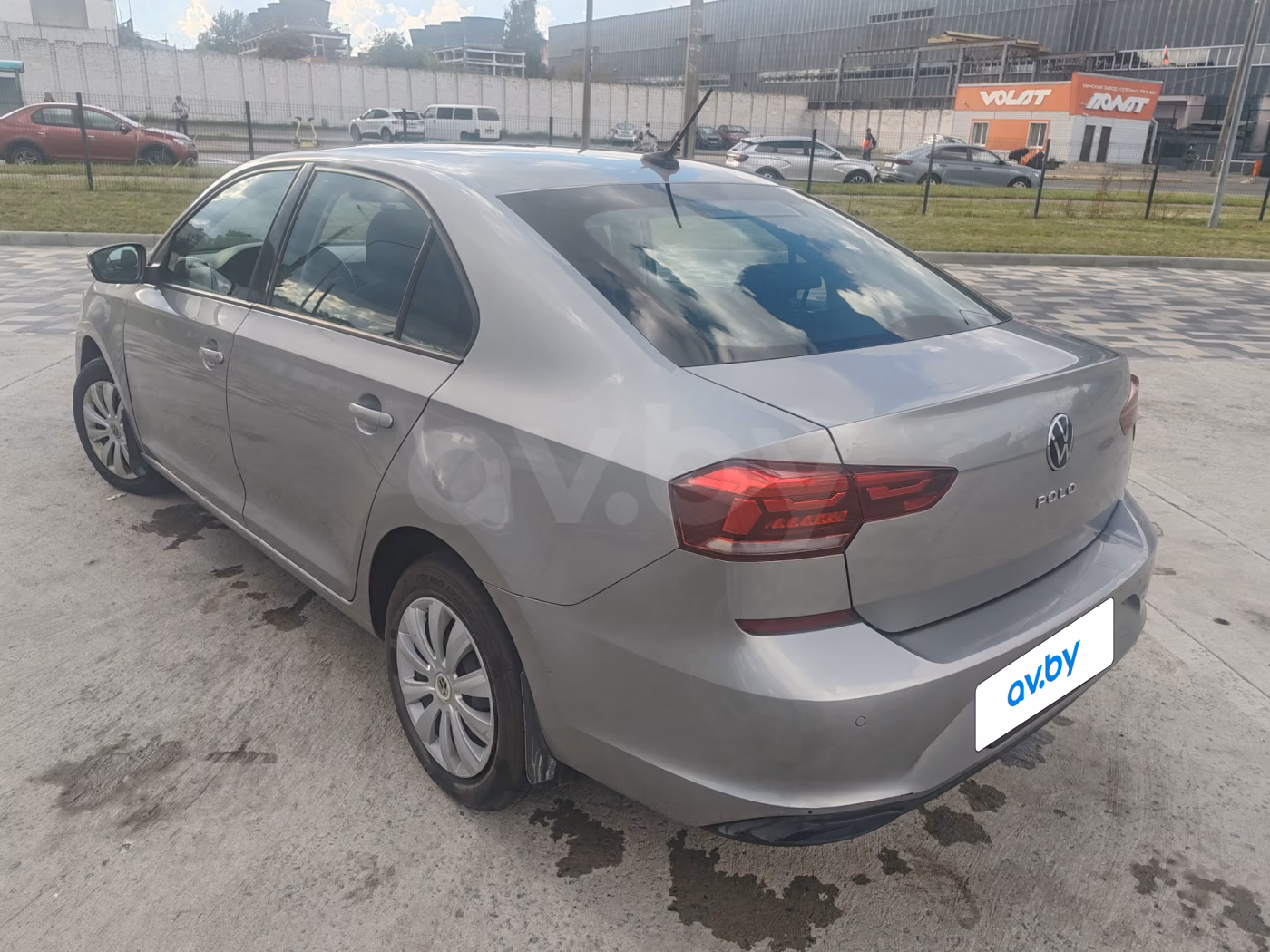 Volkswagen Polo Sedan фото 16