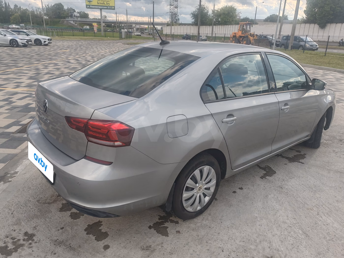 Volkswagen Polo Sedan фото 14