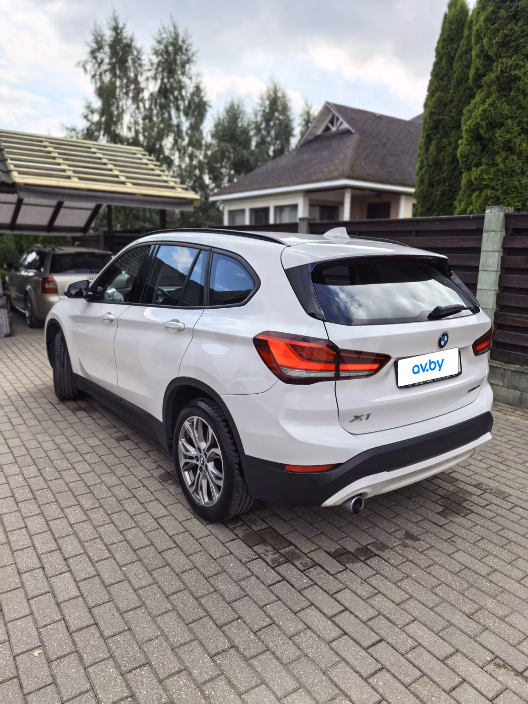 BMW X1 фото 6