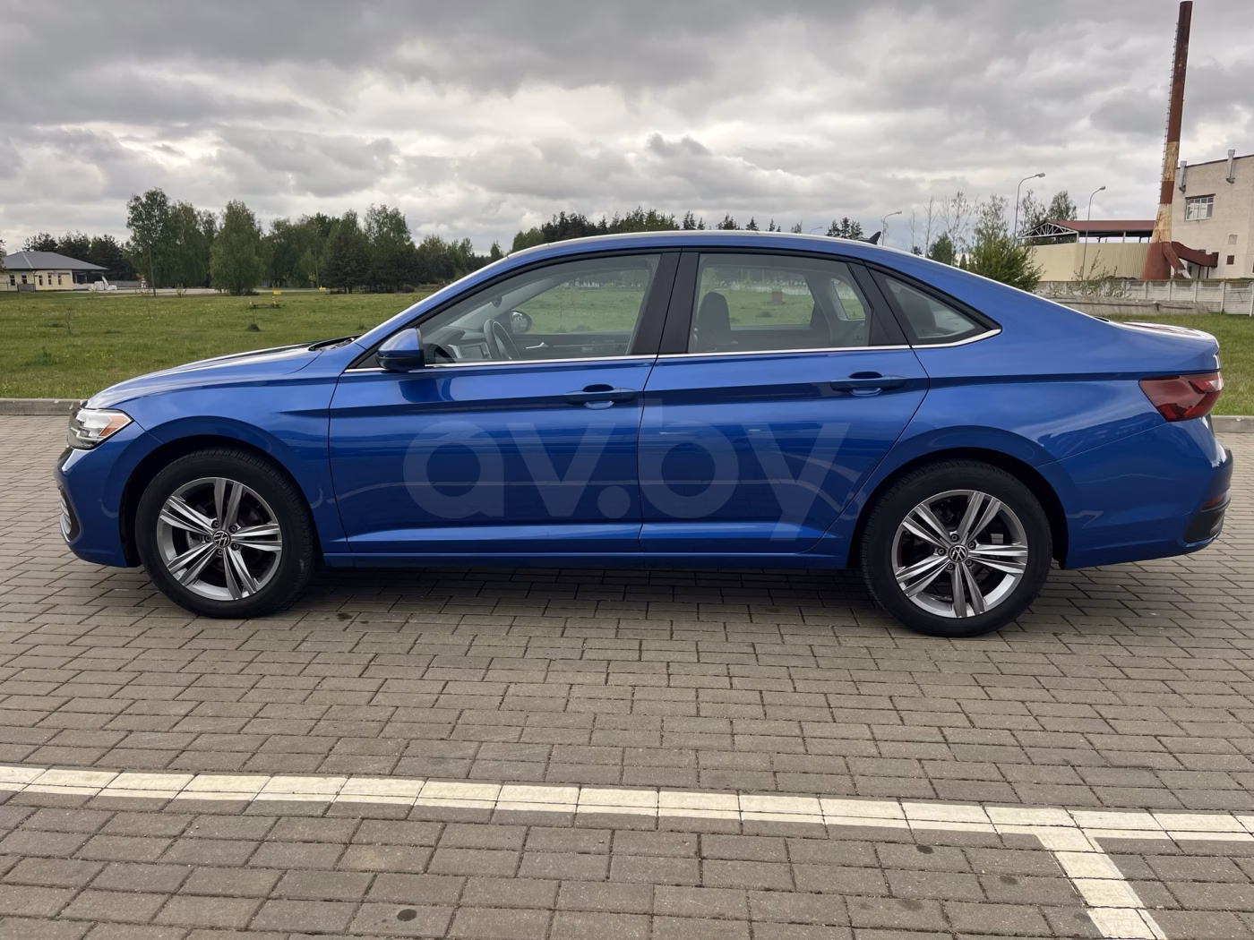 Volkswagen Jetta фото 2
