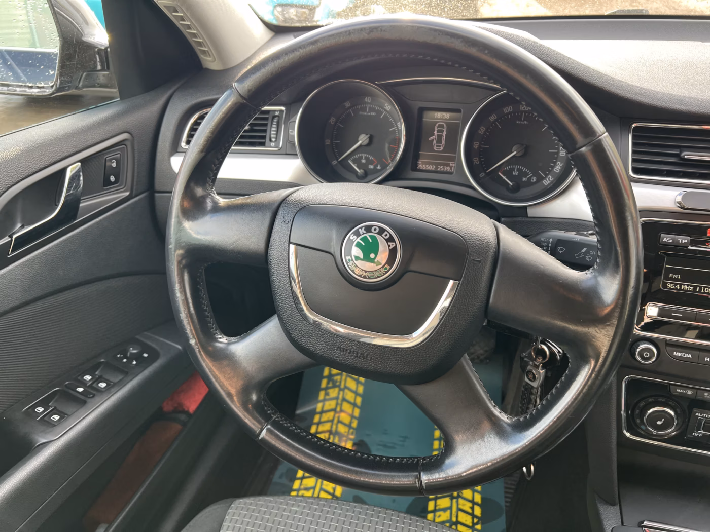 Skoda Superb фото 24
