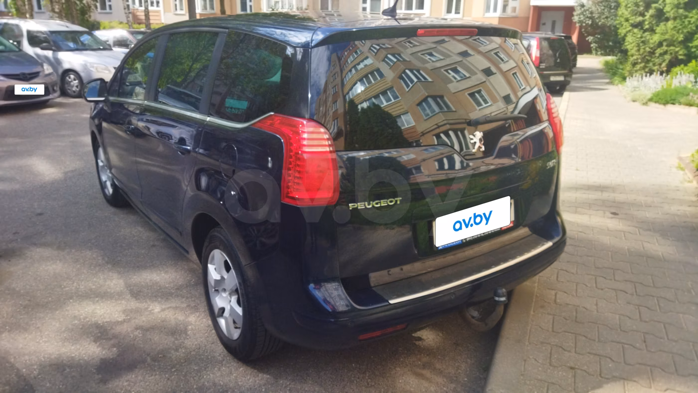 Peugeot 5008 фото 5