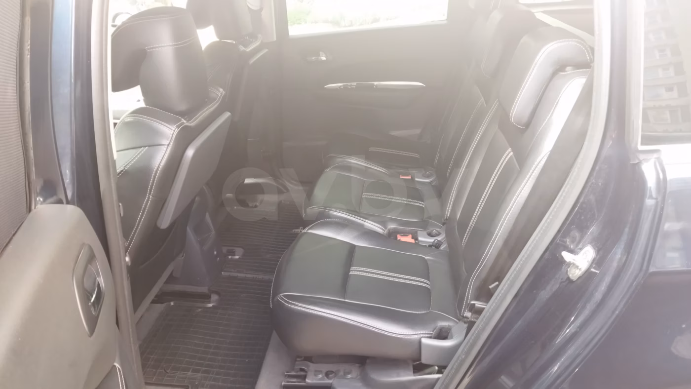 Peugeot 5008 фото 11