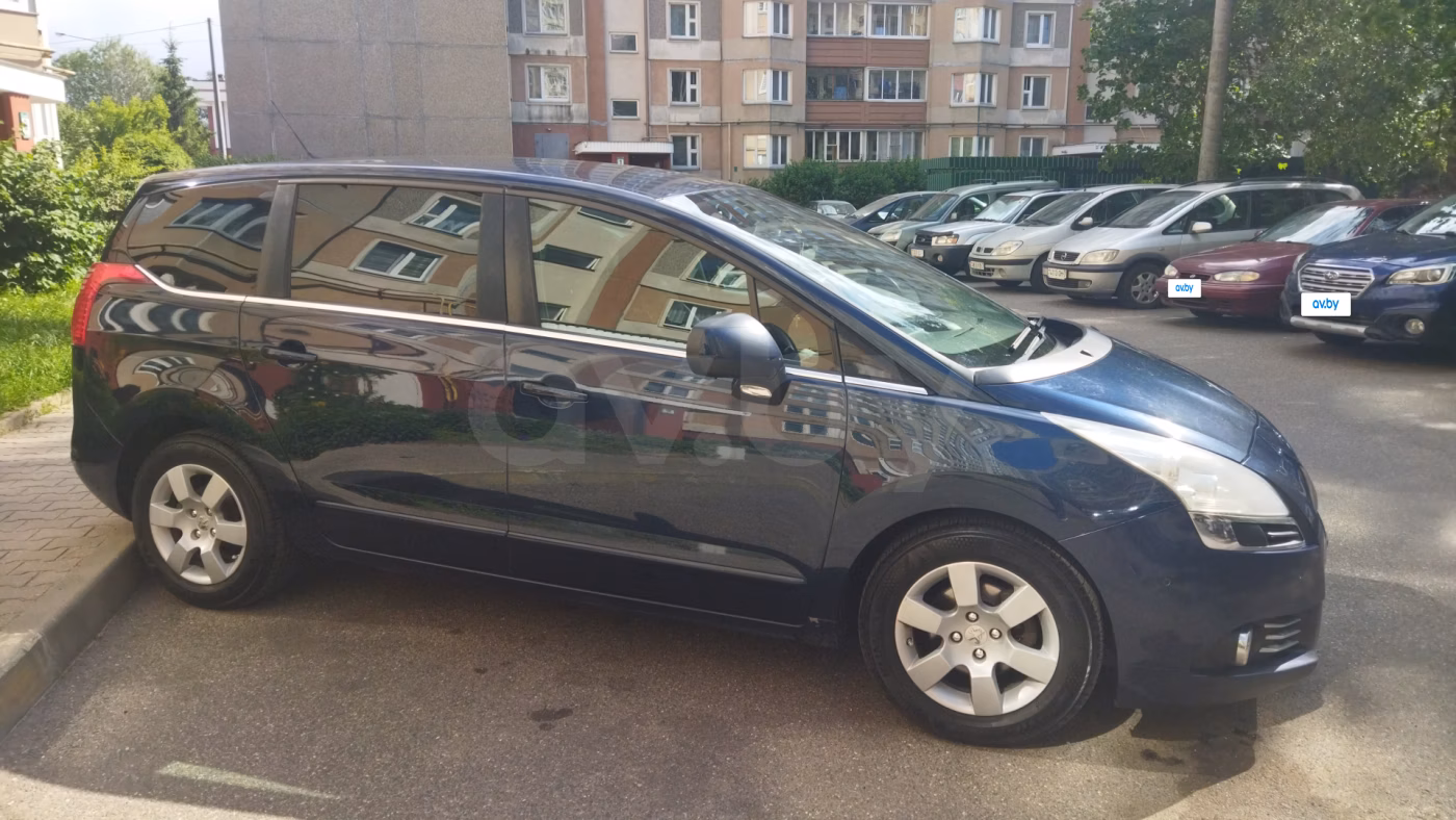 Peugeot 5008 фото 3