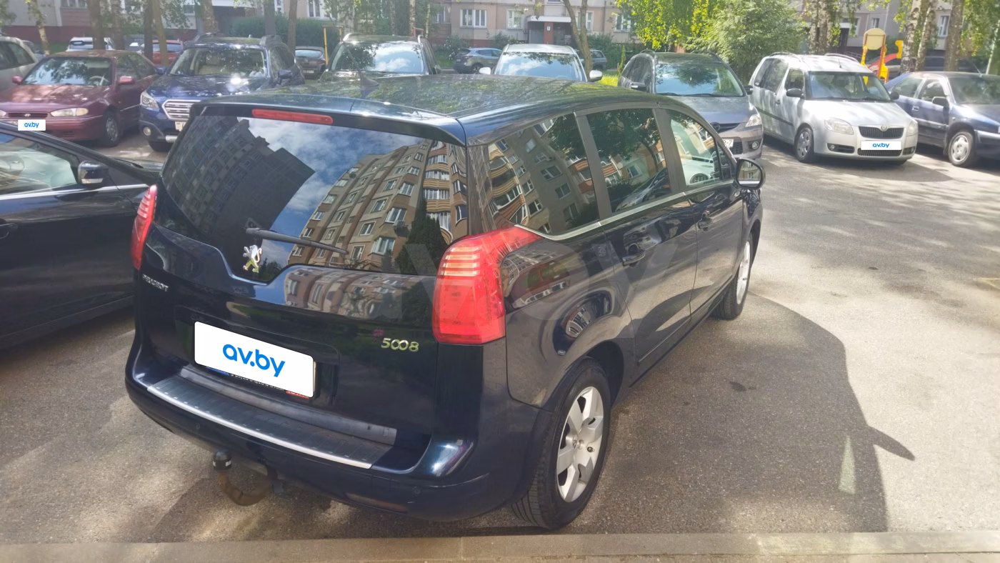 Peugeot 5008 фото 6