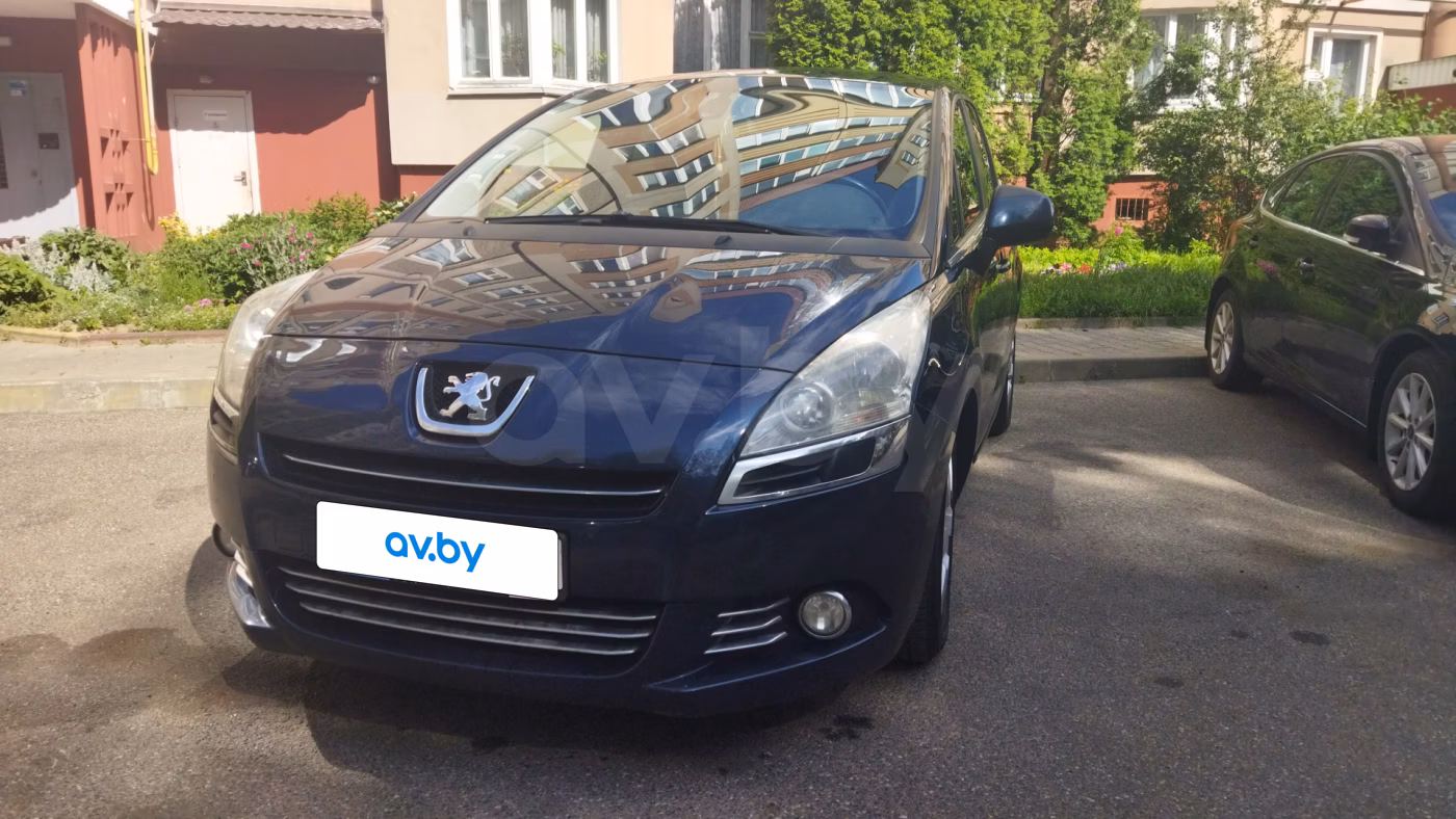 Peugeot 5008 фото 2