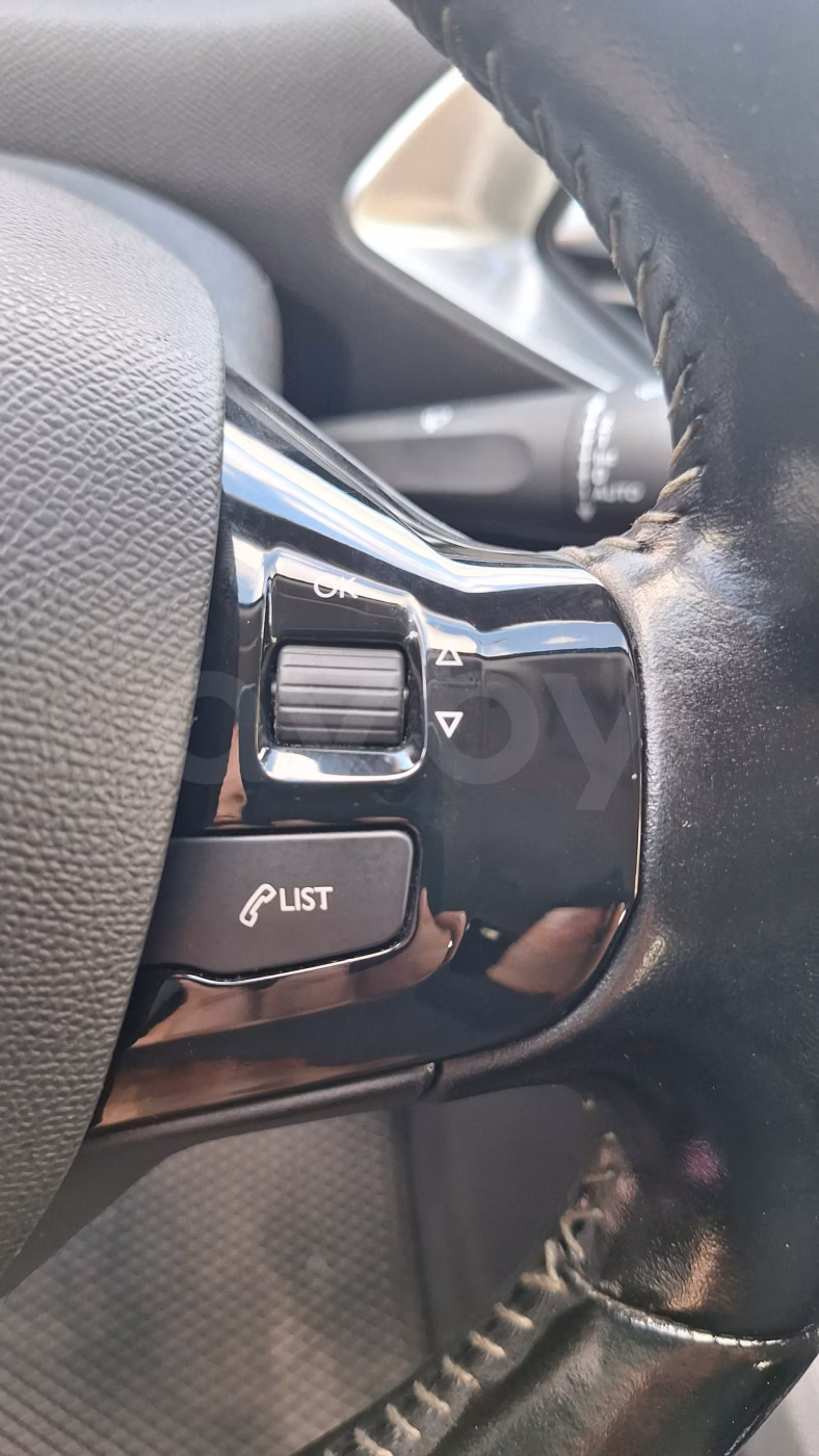 Peugeot 308 фото 18
