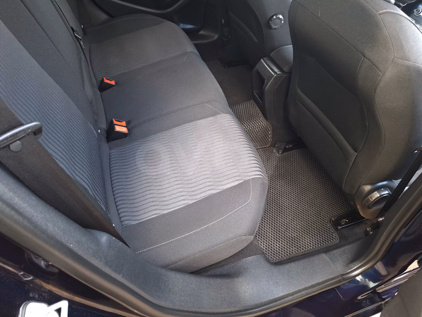 Peugeot 308 фото 10