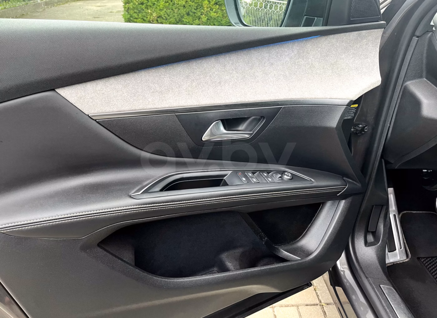 Peugeot 5008 фото 11