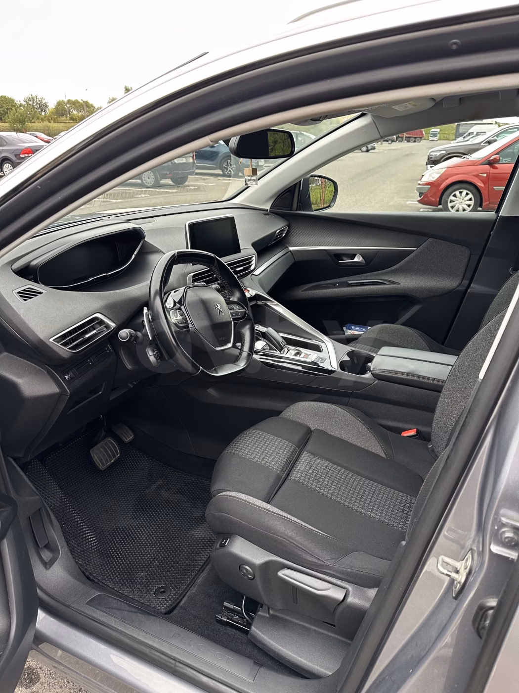 Peugeot 3008 фото 7