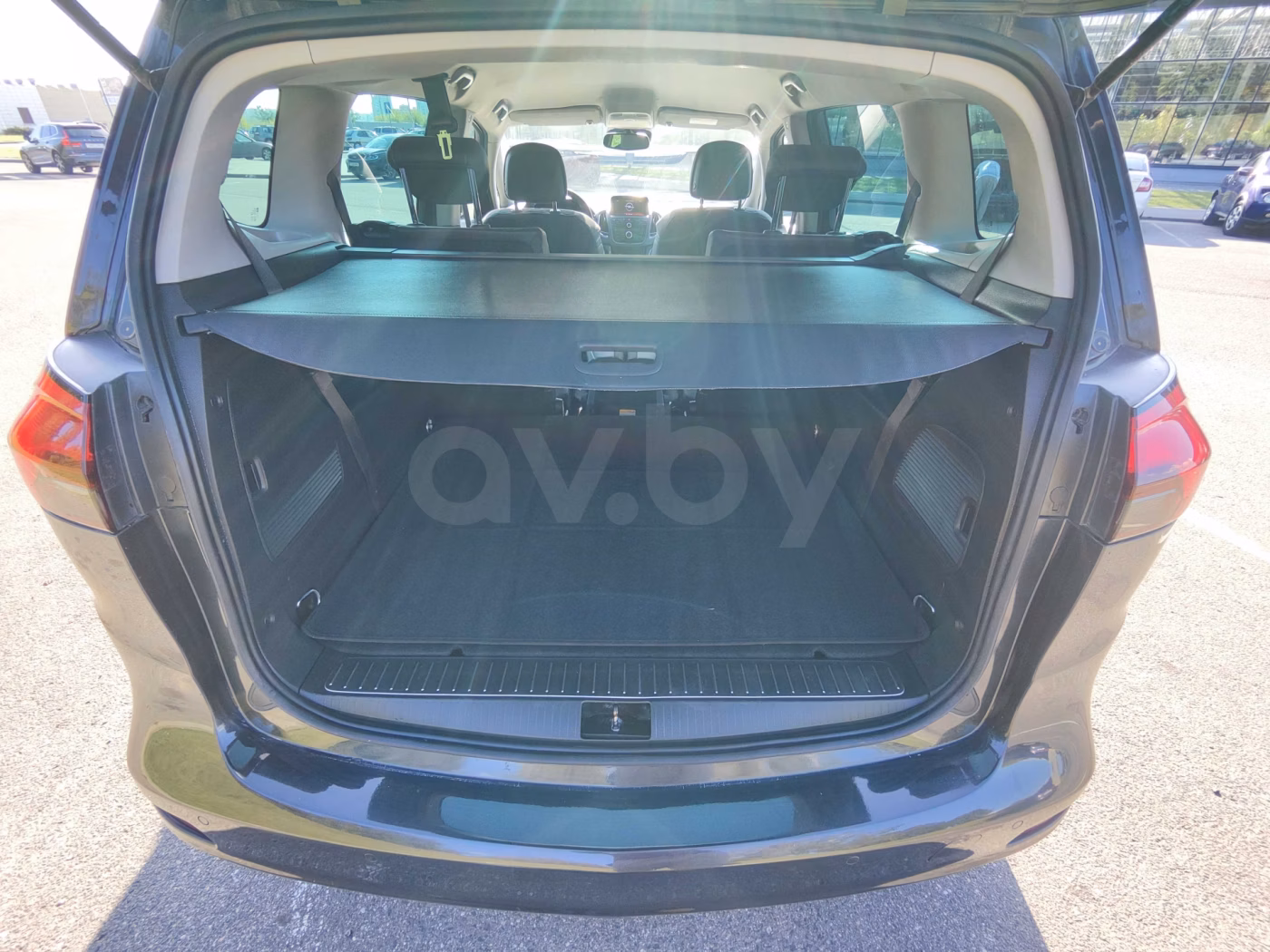 Opel Zafira фото 16