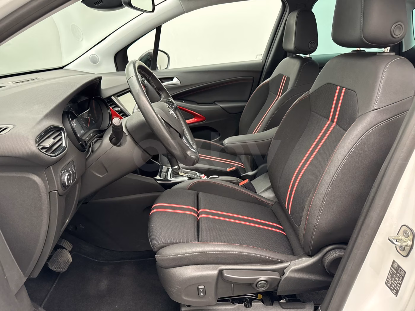 Opel Crossland X фото 8