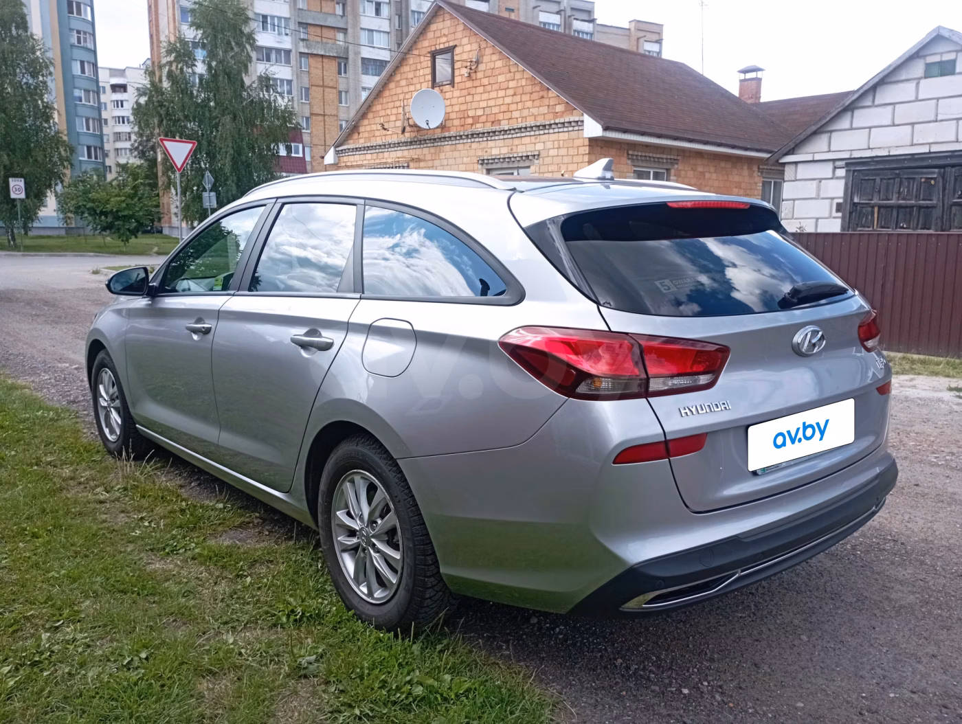 Hyundai i30 фото 3