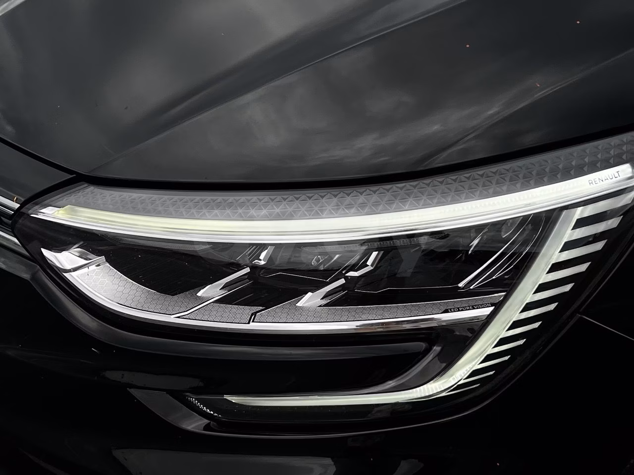 Renault Megane фото 12