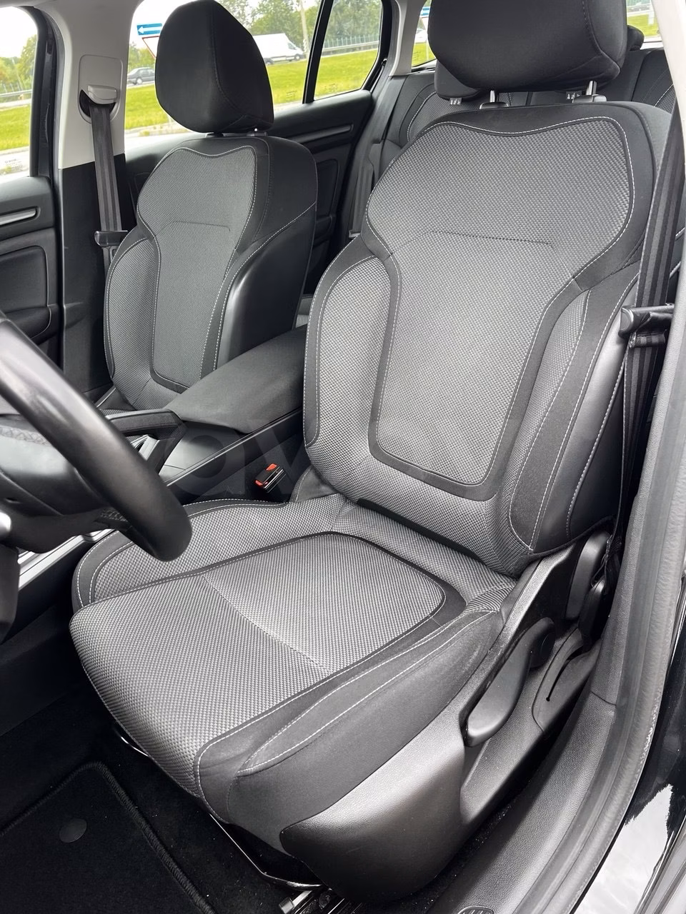 Renault Megane фото 18