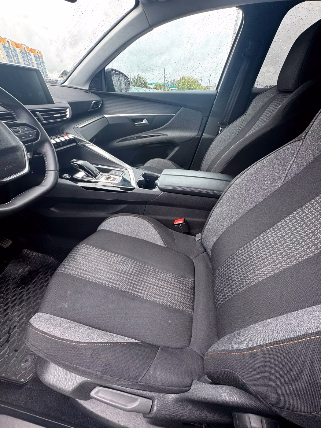 Peugeot 3008 фото 10