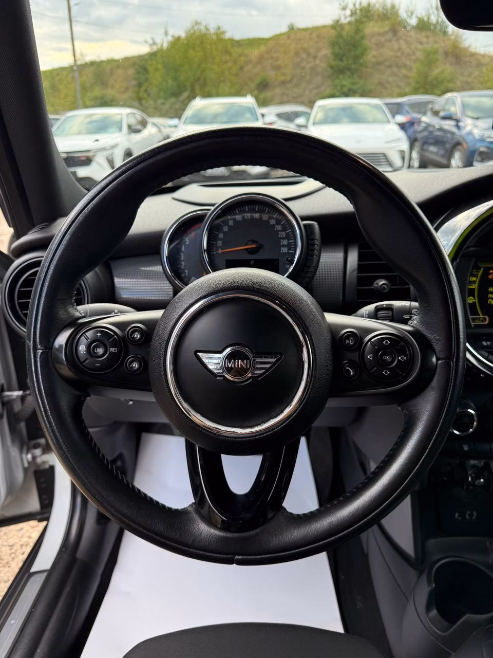 MINI Hatch фото 12