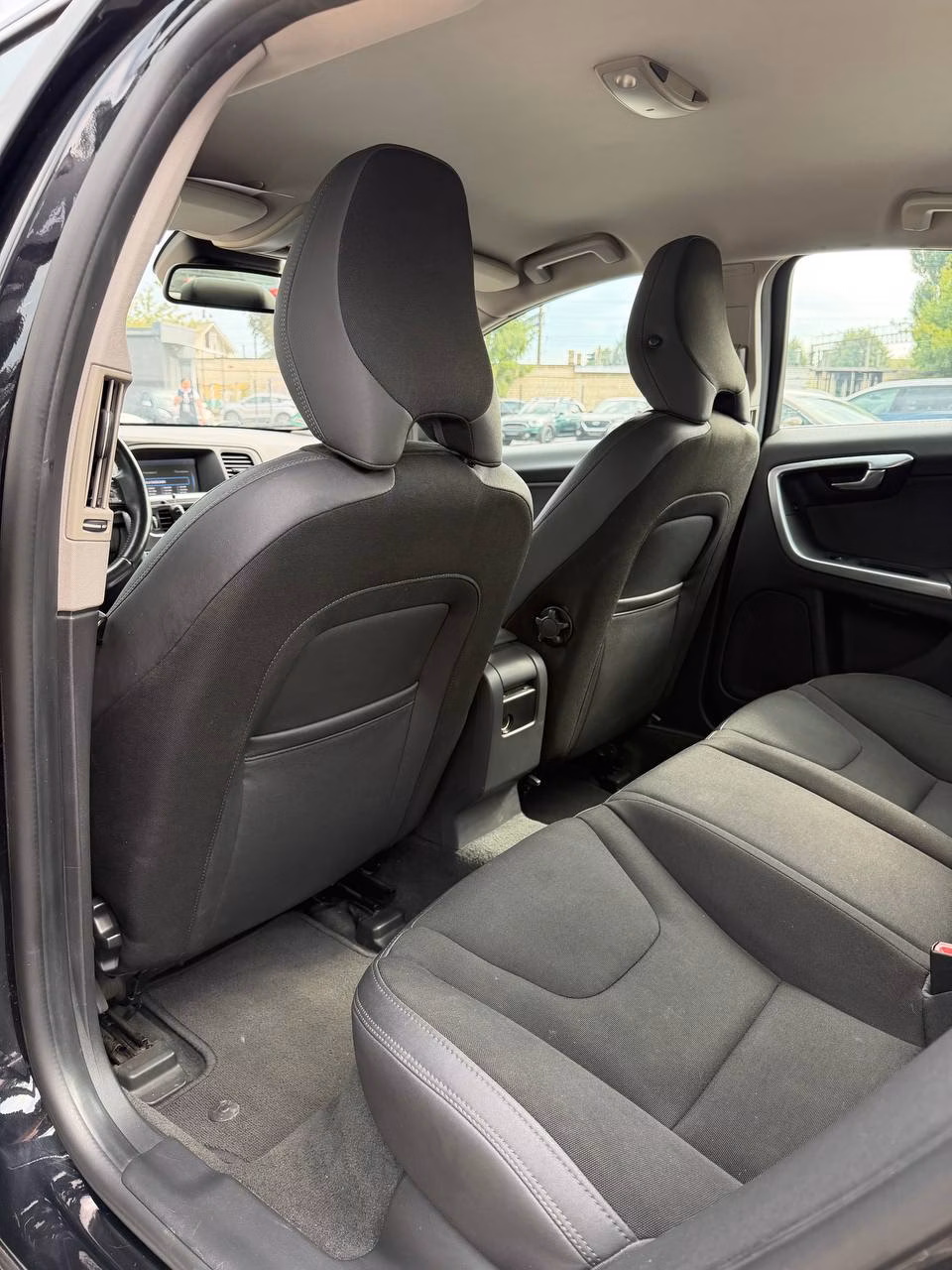 Volvo S60 фото 10