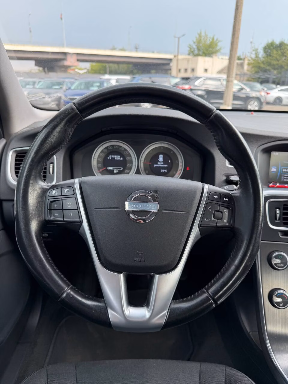 Volvo S60 фото 14