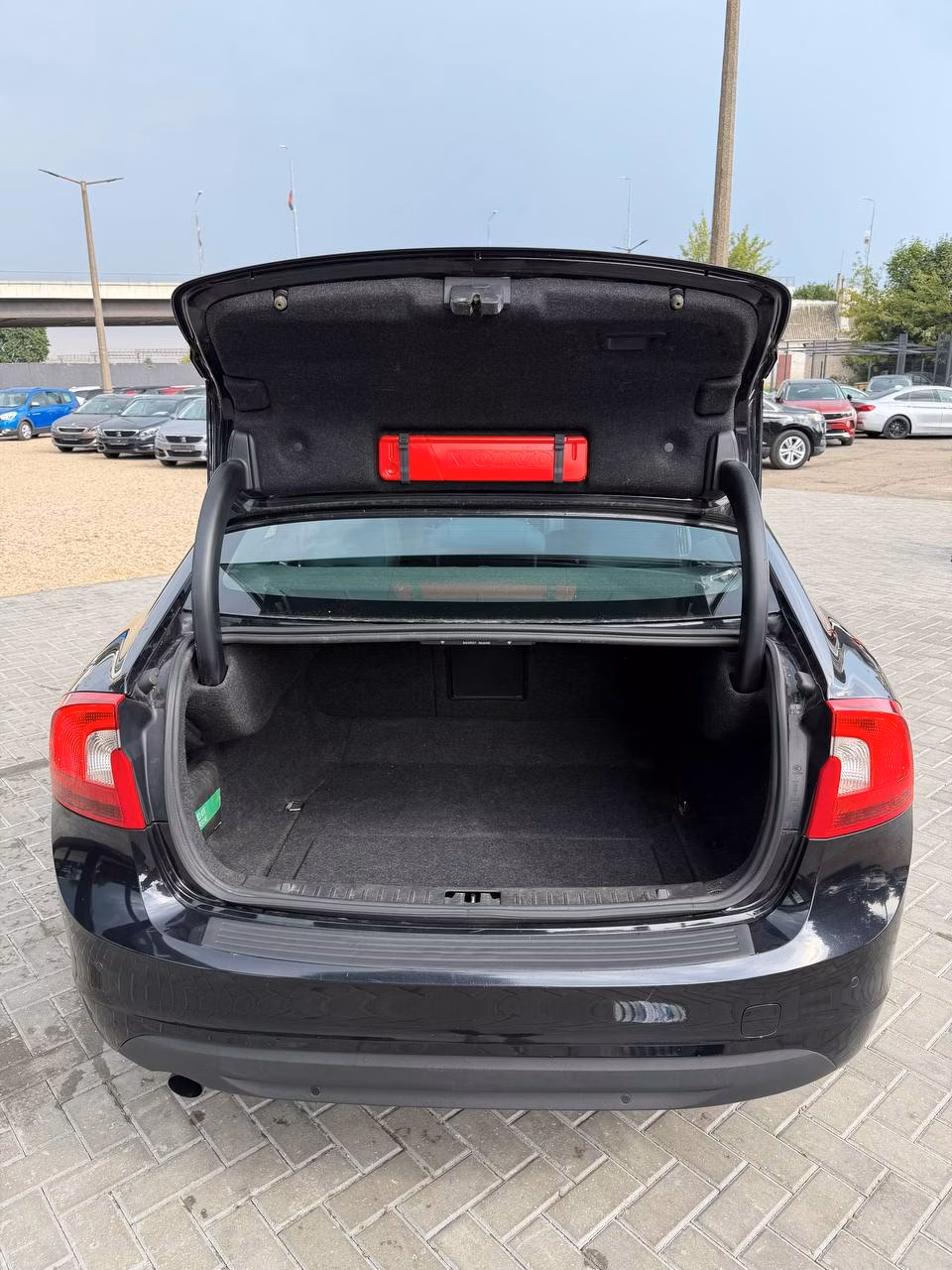 Volvo S60 фото 15