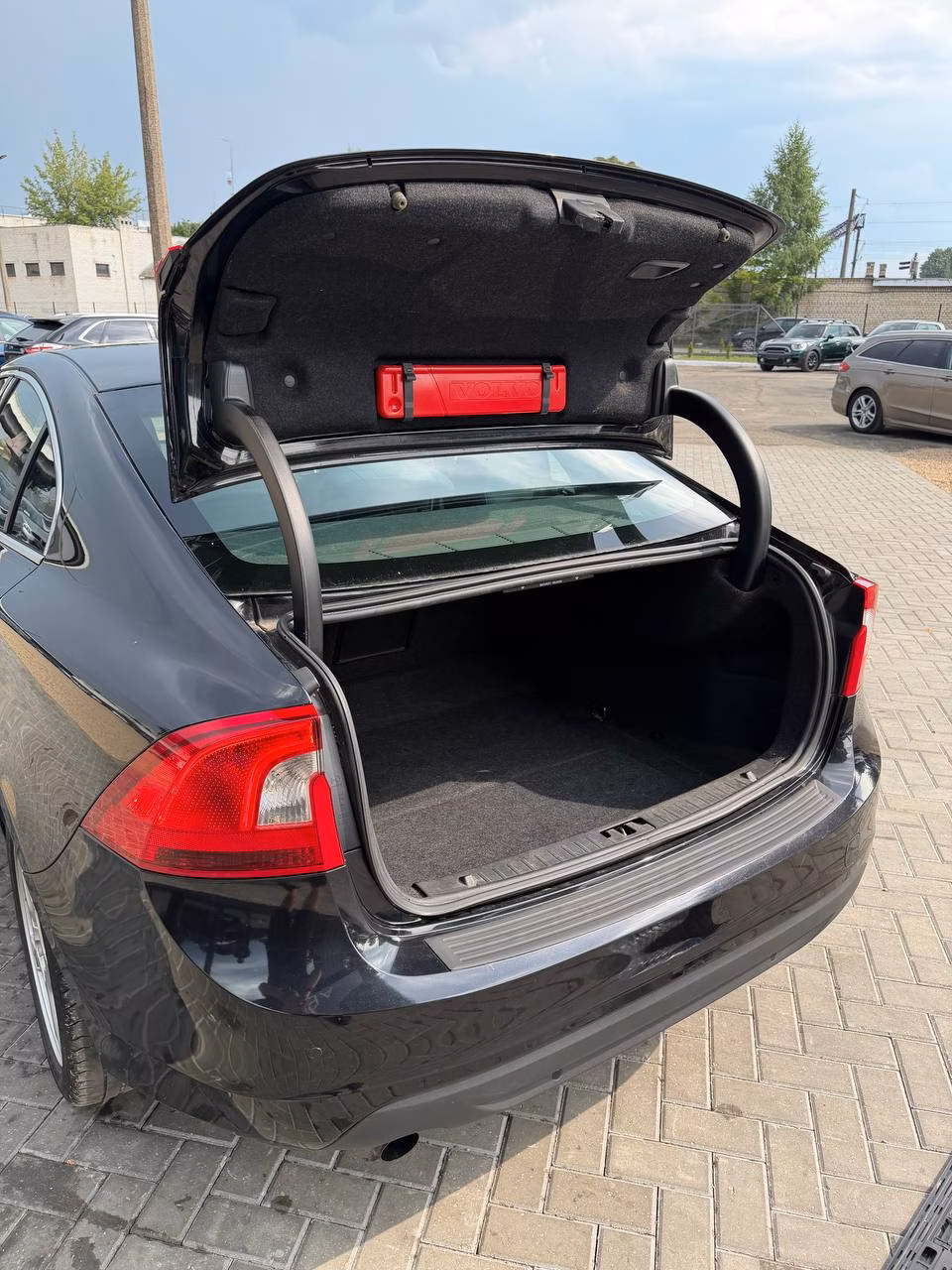 Volvo S60 фото 16
