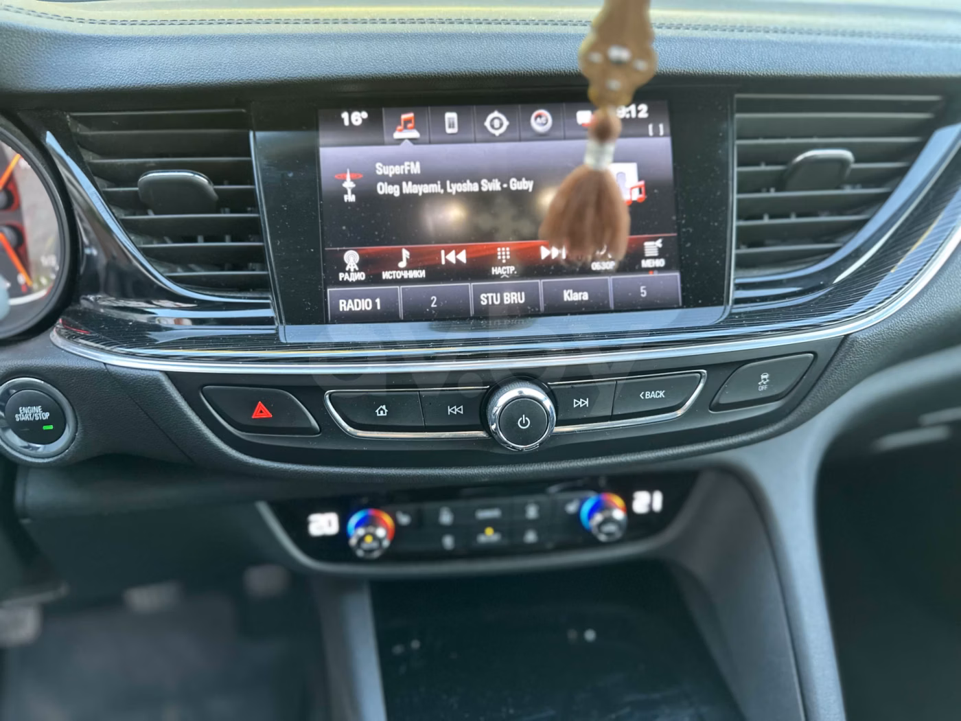 Opel Insignia фото 20