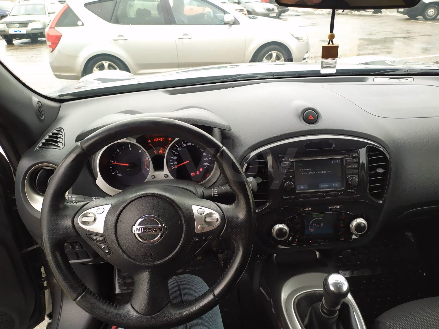 Nissan Juke фото 11