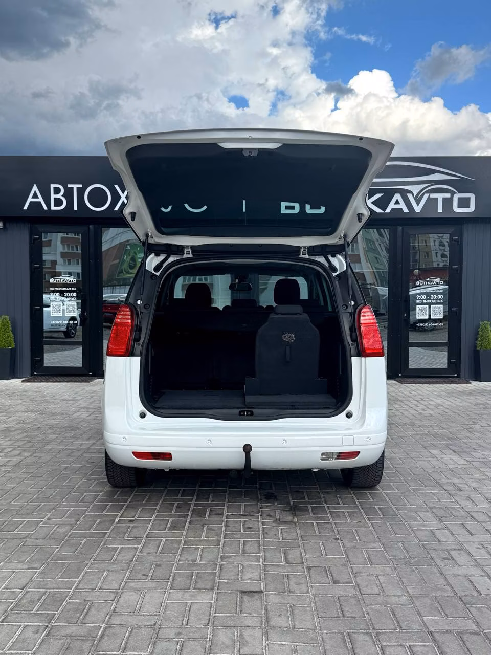 Peugeot 5008 фото 12
