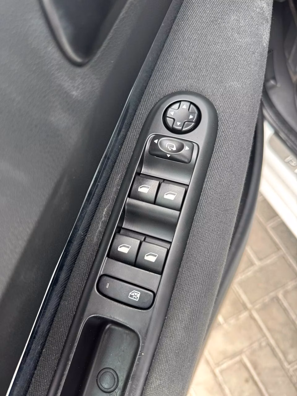 Peugeot 5008 фото 15